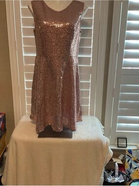 Sleeveless Rose Gold Sequin Midi Dress